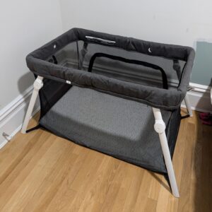 Guava Lotus Travel Crib